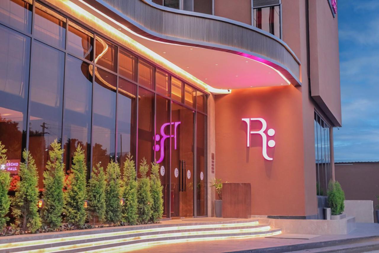 Regenta Place Verka Amritsar Esterno foto