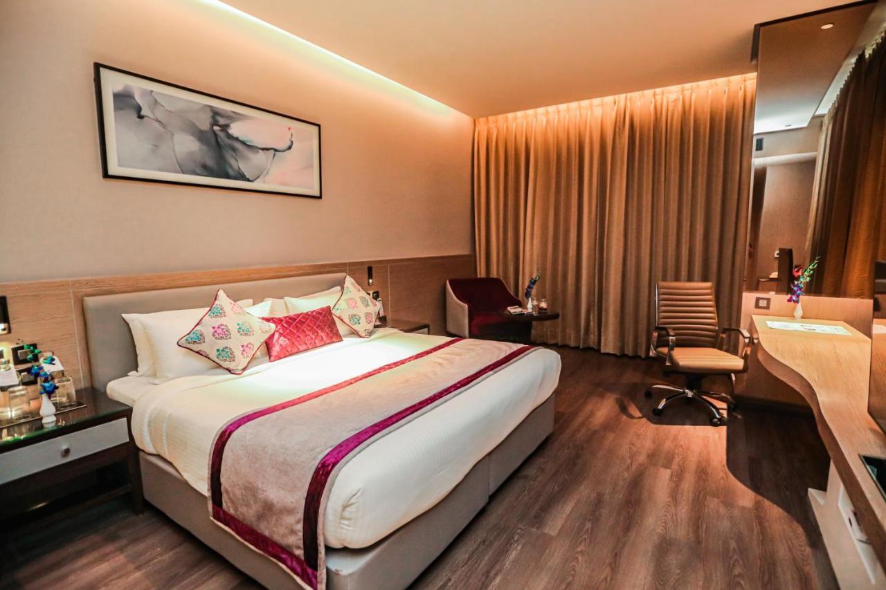 Regenta Place Verka Amritsar Esterno foto